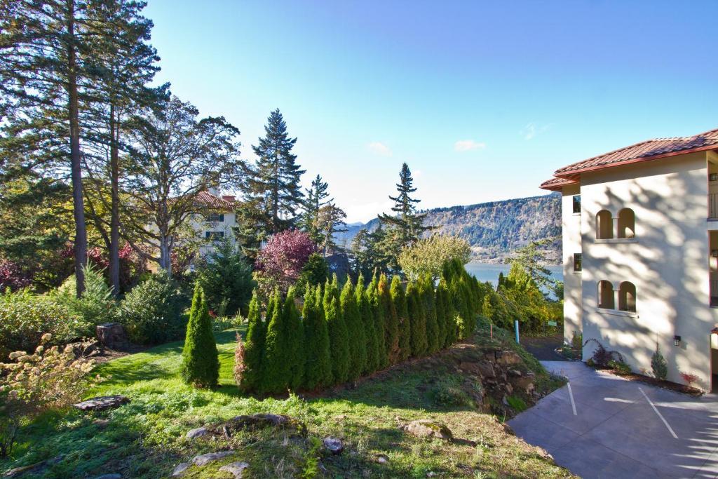Columbia Cliff Villas Hood River Exterior photo