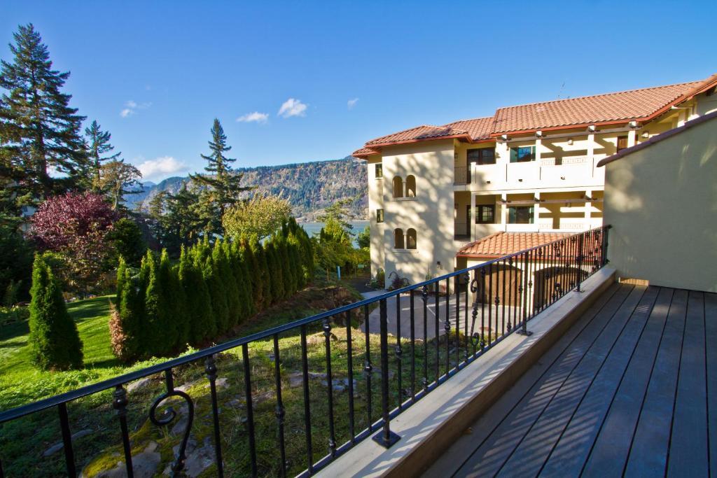 Columbia Cliff Villas Hood River Exterior photo