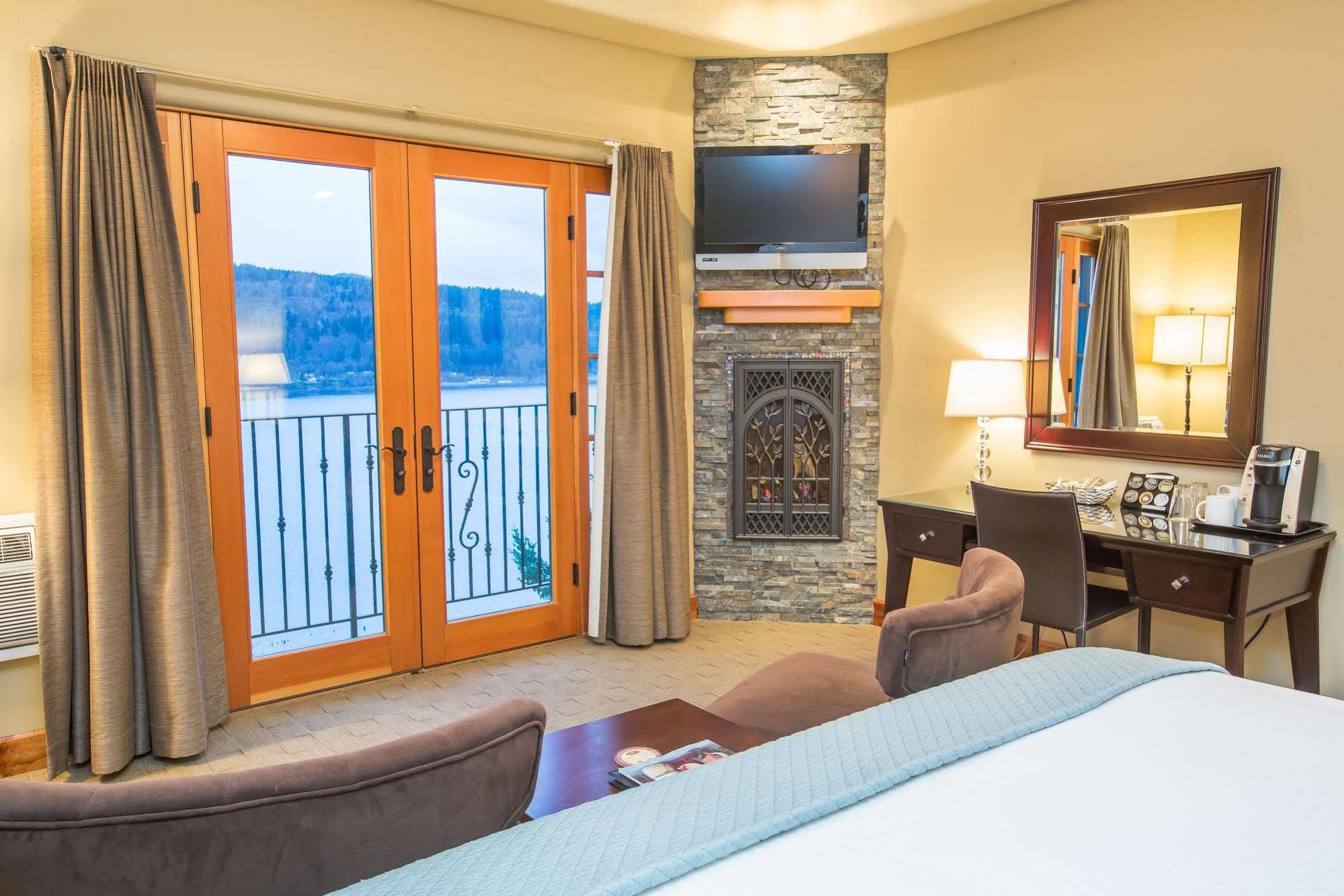 Columbia Cliff Villas Hood River Exterior photo