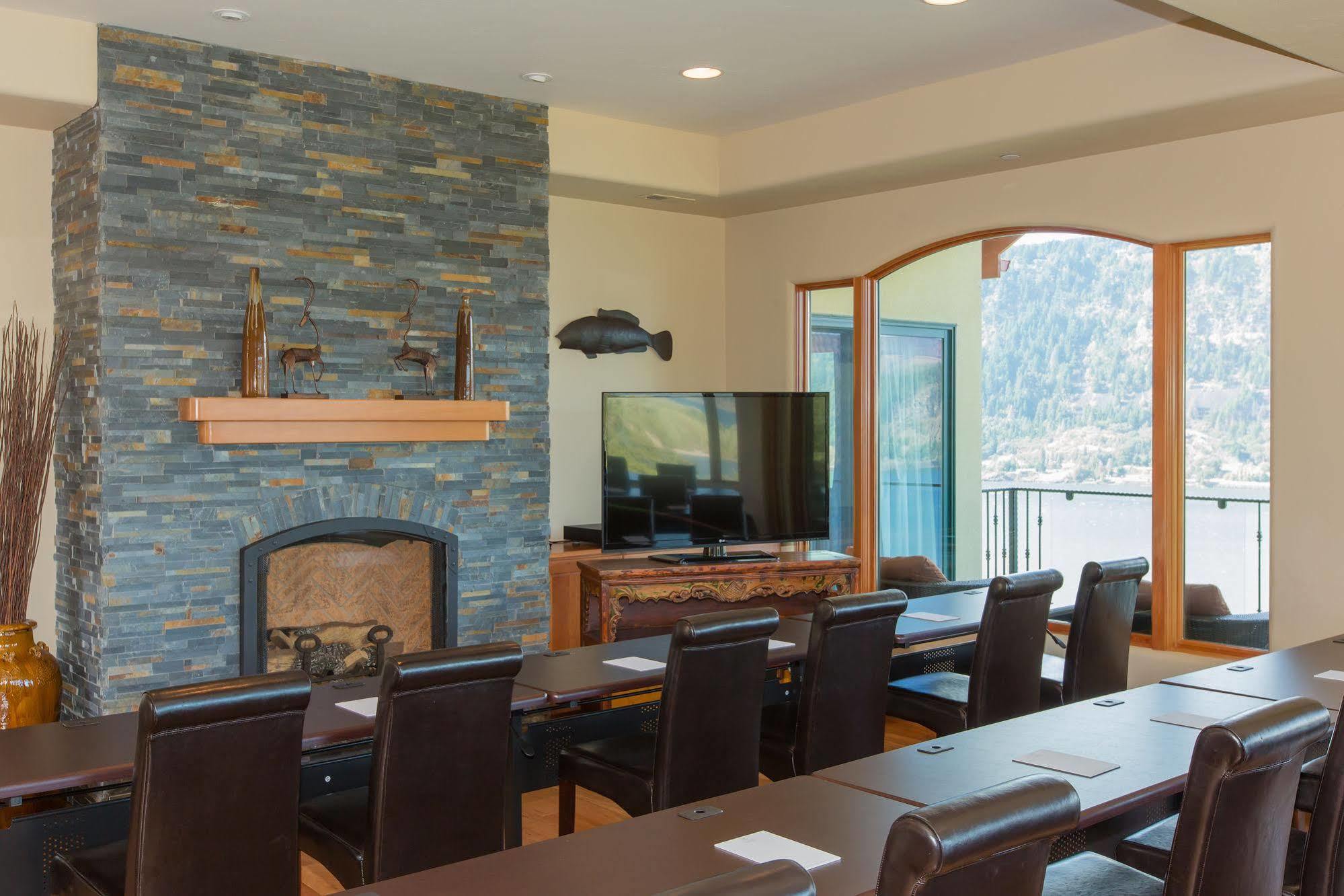Columbia Cliff Villas Hood River Exterior photo